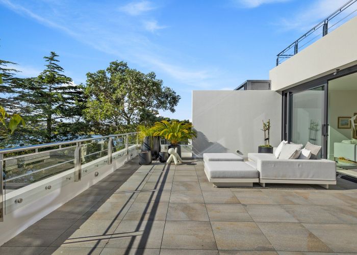 at 13/258 Hurstmere Road, Takapuna, North Shore City, Auckland
