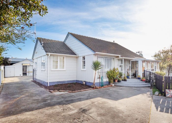  at 6 Thames Street, Roslyn, Palmerston North, Manawatu / Whanganui