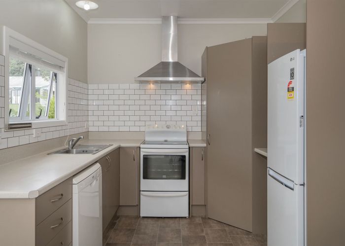  at 6 Aputa Avenue, Te Puru, Thames