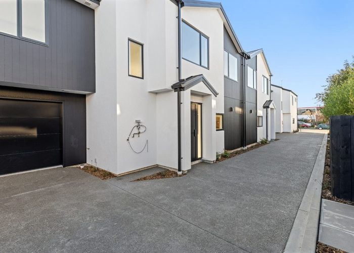  at 2/24 Shakespeare Road, Waltham, Christchurch City, Canterbury