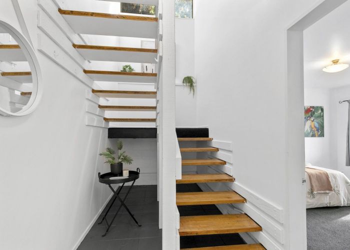  at 9 Ridd Crescent, Karori, Wellington, Wellington