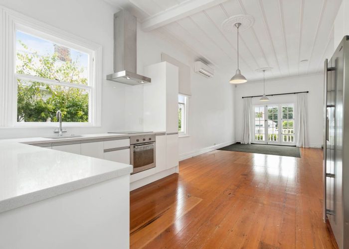  at 4 Alderley Road, Mount Eden, Auckland City, Auckland