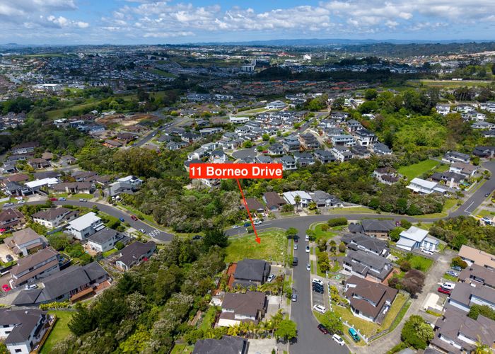 at 11 Borneo Drive, Fairview Heights, North Shore City, Auckland