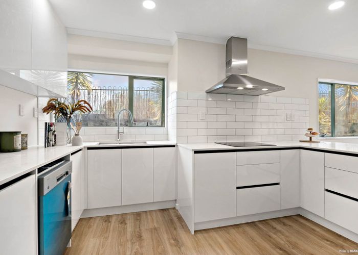  at 34 Amherst Place, Albany, Auckland