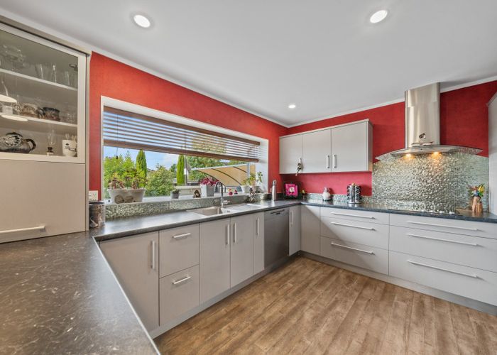  at 33 Heta Road, Highlands Park, New Plymouth, Taranaki