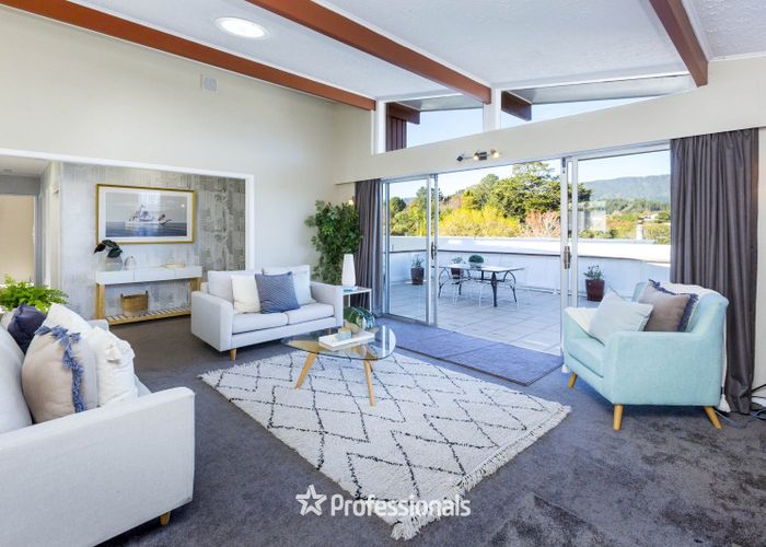  at 19 Sunnyview Drive, Brown Owl, Upper Hutt