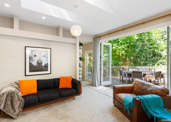  at 55 Pupuke Road, Birkenhead, Auckland