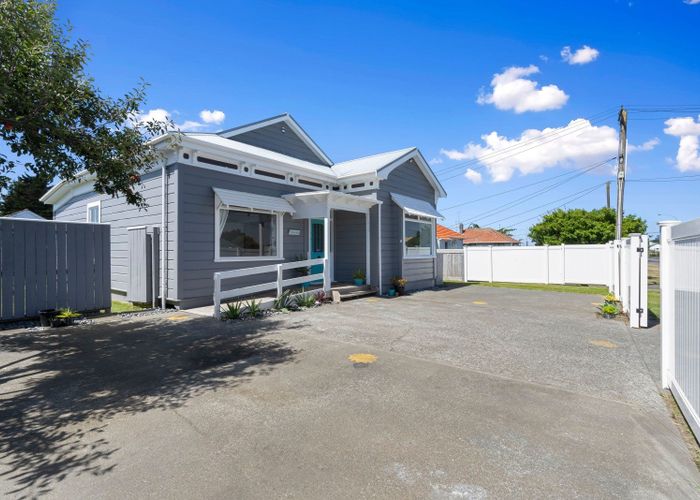  at 14 Russell Street, Foxton