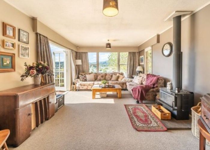  at 121 Wainuiomata Road, Wainuiomata, Lower Hutt, Wellington