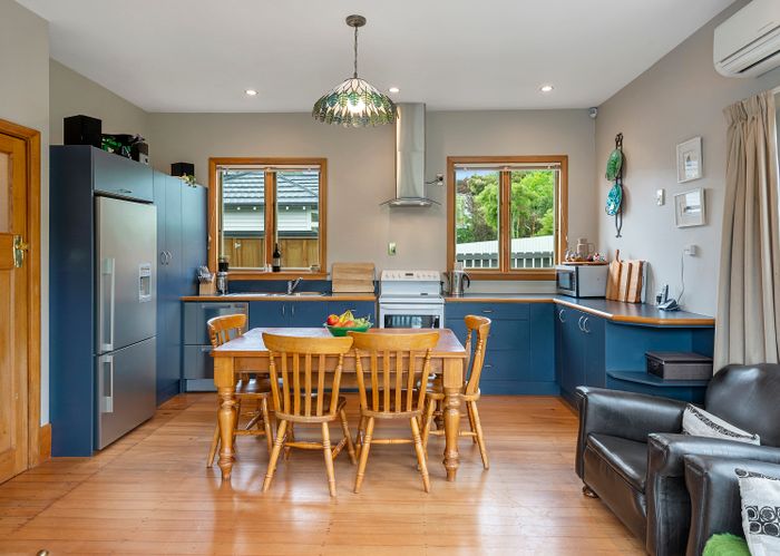  at 4 Valley Road, Cashmere, Christchurch