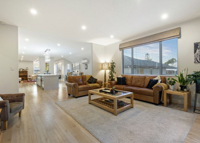  at 7 Bridget Court, Red Beach, Red Beach