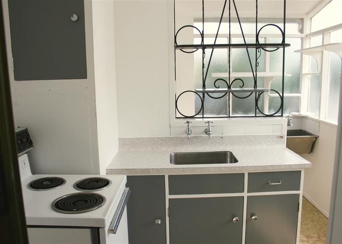  at Flat 3/12a Wood Street, Wallaceville, Upper Hutt, Wellington