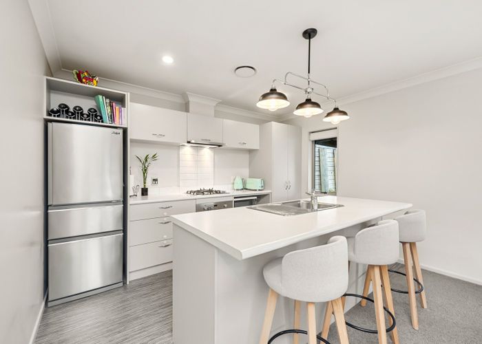  at 10 Speldhurst Grove, Stokes Valley, Lower Hutt