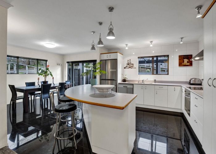  at 28 Karamea Street, Whalers Gate, New Plymouth