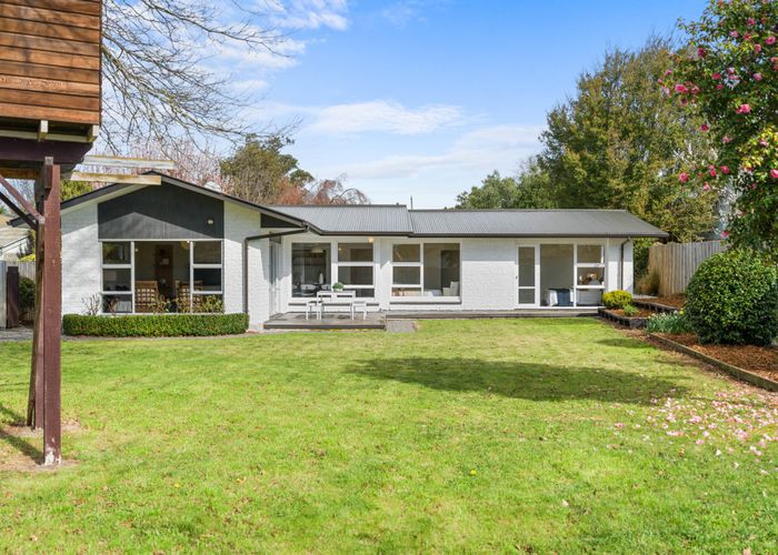  at 51B Glenharrow Avenue, Avonhead, Christchurch