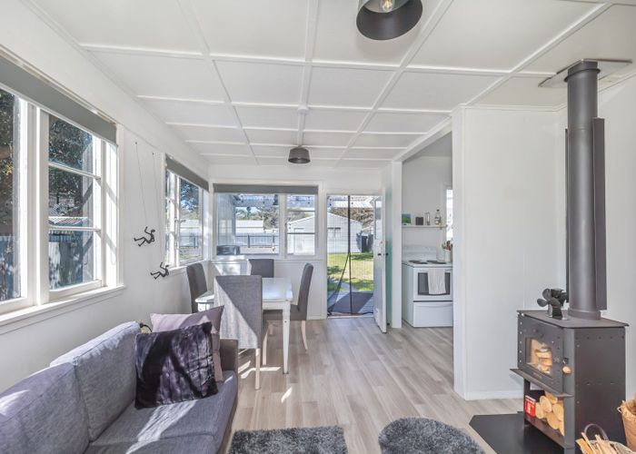  at 13 Barling Street, Himatangi Beach