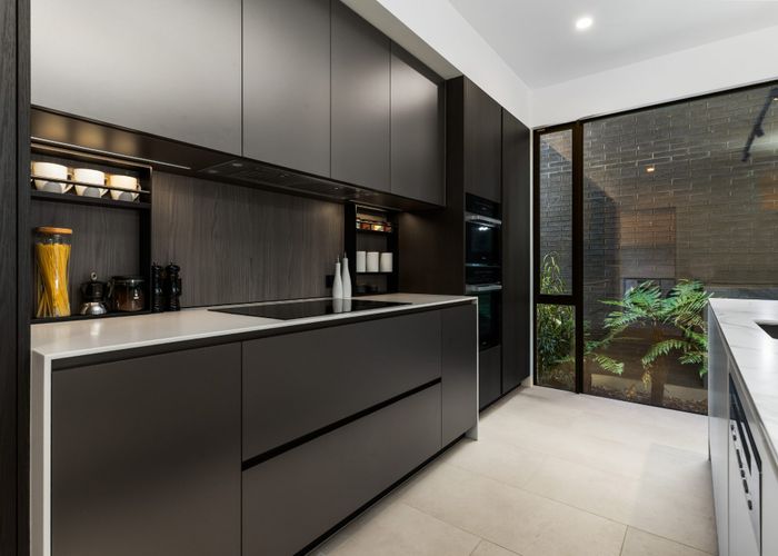  at 9 Hewitts Road, Merivale, Christchurch City, Canterbury