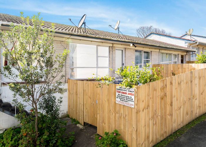  at 2/150 Hutchinson Avenue, New Lynn, Waitakere City, Auckland