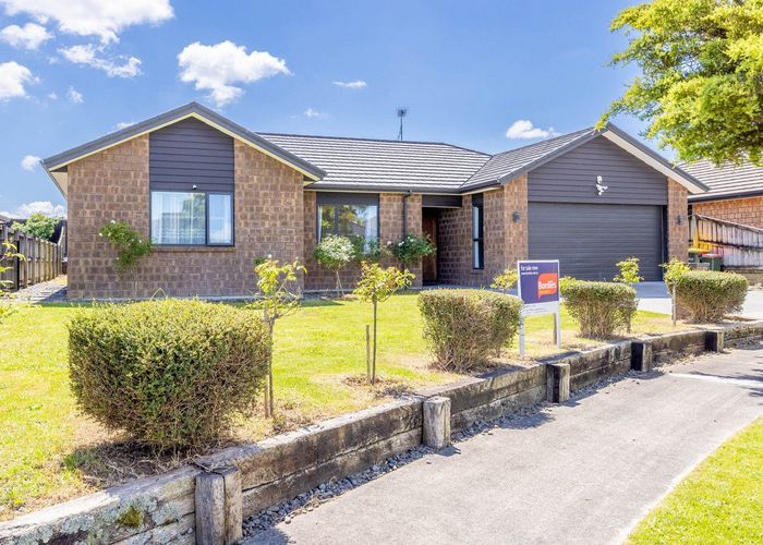  at 15 Te Ironui Place, Huntington, Hamilton, Waikato