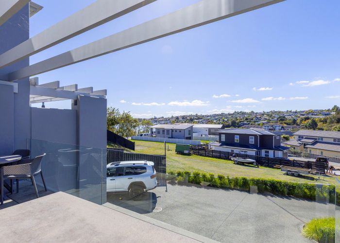  at 2/5 The Moorings, Two Mile Bay, Taupo