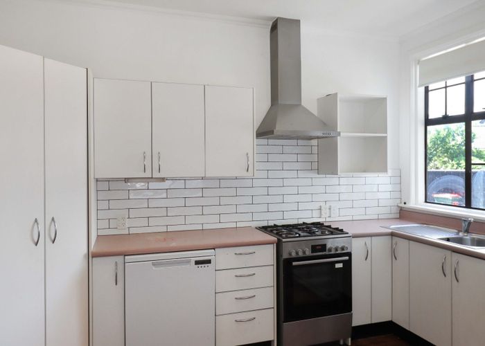  at 42 Hobart Street, Miramar, Wellington