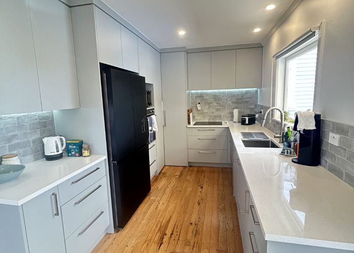  at 35A Arran Rd, Browns Bay, North Shore City, Auckland