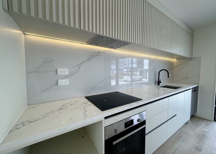  at 2/36 Fairdale Place, Birkdale, North Shore City, Auckland