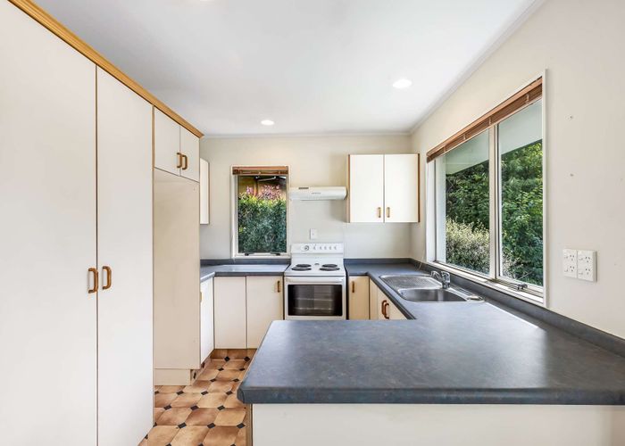  at 6 Greenwood Place, Richmond