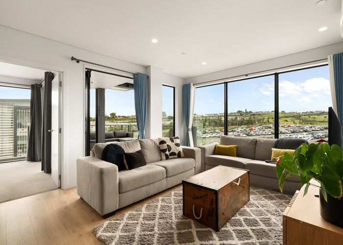  at 322/3 Kaipiho Lane, Albany, North Shore City, Auckland