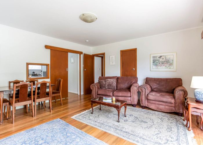  at 2/73 Vodanovich Road, Te Atatu South, Waitakere City, Auckland