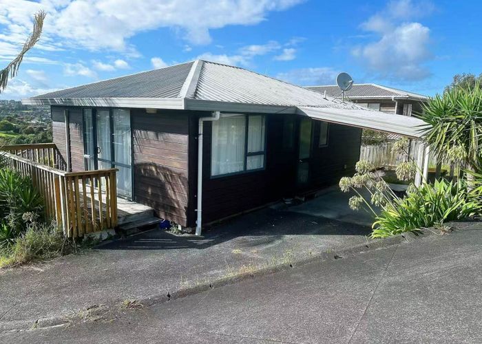  at 20A Kells Place, Botany Downs, Manukau City, Auckland