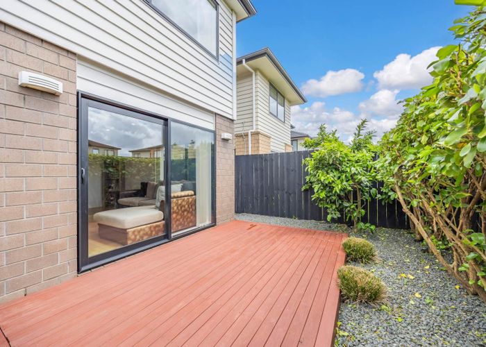  at 6 Nga Waka Place, Mangere, Auckland