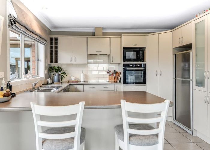  at 16 Trinidad Place, Flagstaff, Hamilton, Waikato