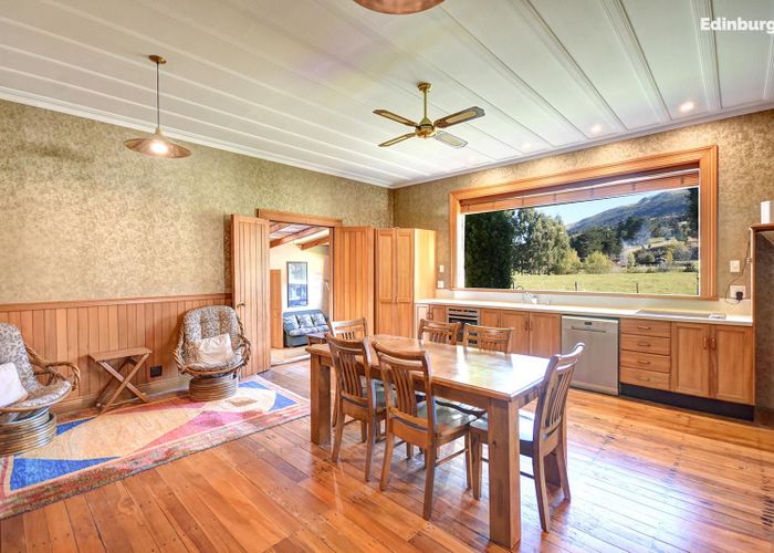  at 205 Woodside Road, Woodside, Outram