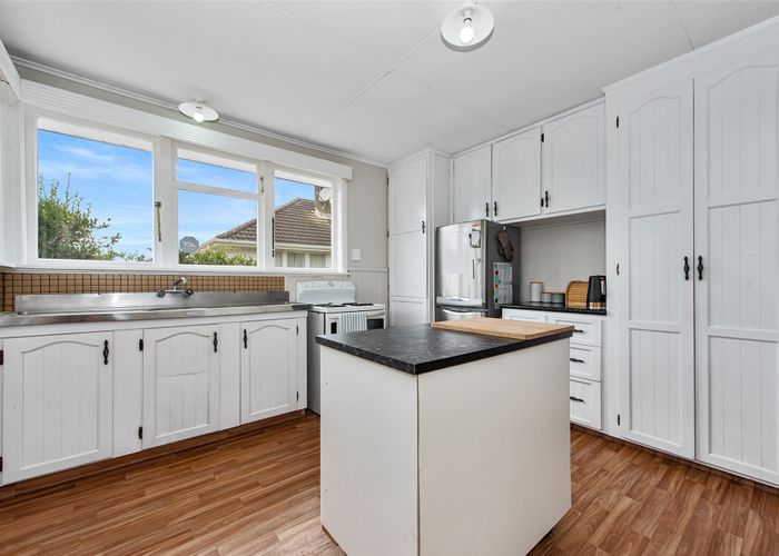  at 31 Slim Street, Bader, Hamilton
