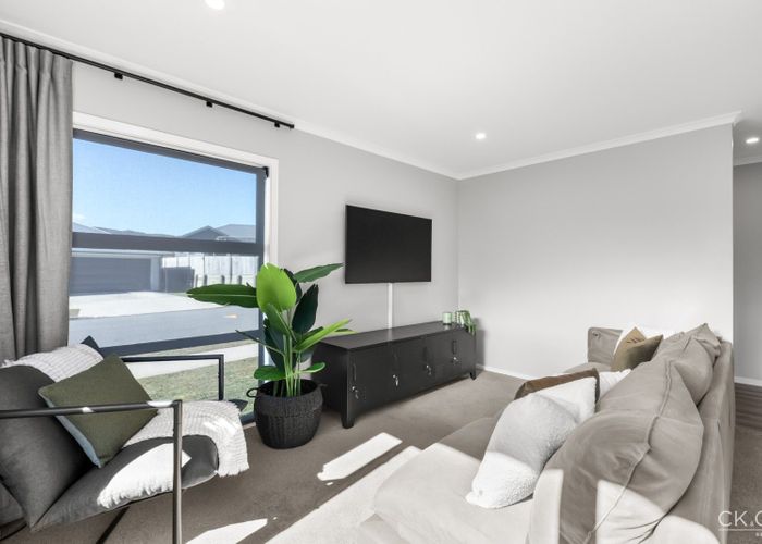  at 7 Te Awa Rere Grove, Stokes Valley, Lower Hutt, Wellington