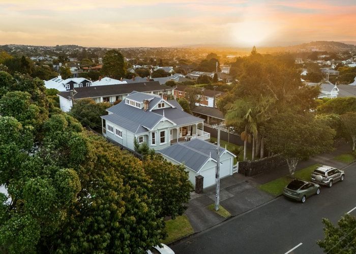  at 28 Fairview Road, Mount Eden, Auckland City, Auckland