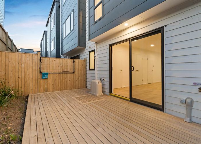  at 18 Dotterel Place, Westgate, Waitakere City, Auckland