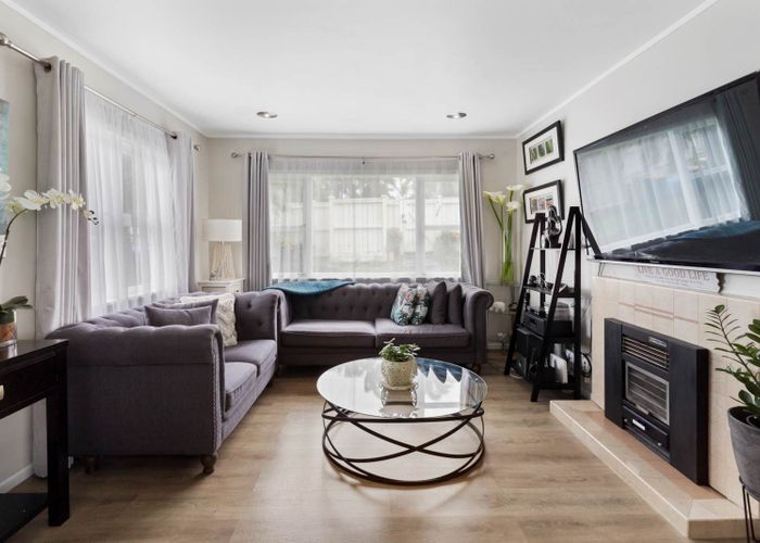  at 4 Saffron Street, Birkdale, North Shore City, Auckland