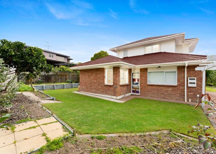  at 14 Javelin Place, West Harbour, Waitakere City, Auckland