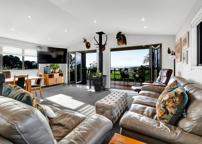  at 3 Baring Terrace, Strandon, New Plymouth