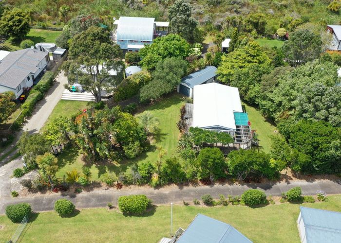  at 10 Stingray Crescent, Whiritoa, Hauraki, Waikato