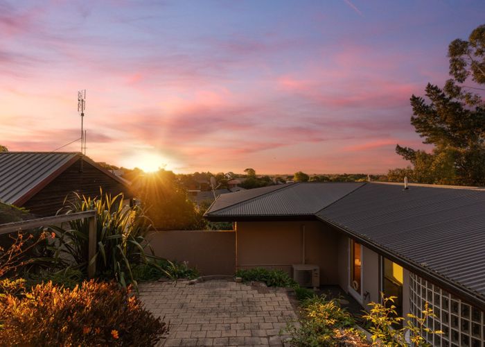  at 9 Pembridge Lane, Westmorland, Christchurch