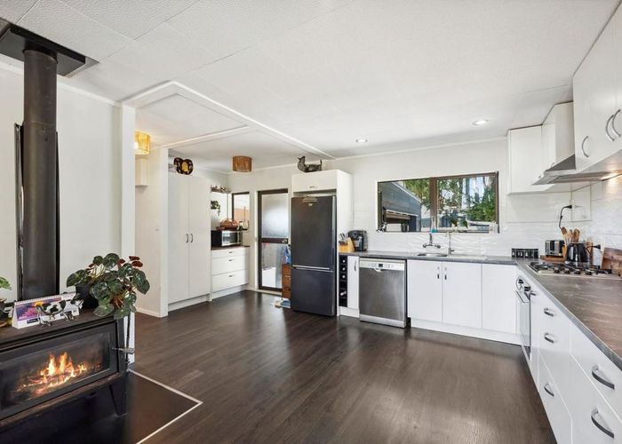  at 402 Apirana Road, Horohoro
