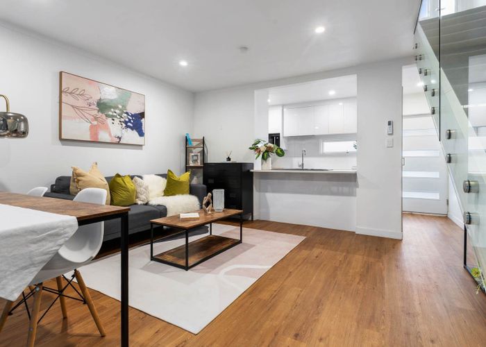  at 2/32B Ballarat Street, Ellerslie, Auckland City, Auckland