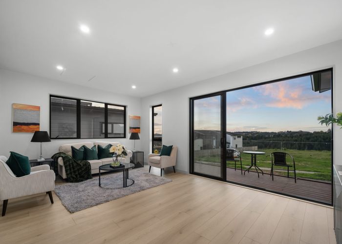  at 16 Grand Ridge Avenue, Flat Bush, Manukau City, Auckland