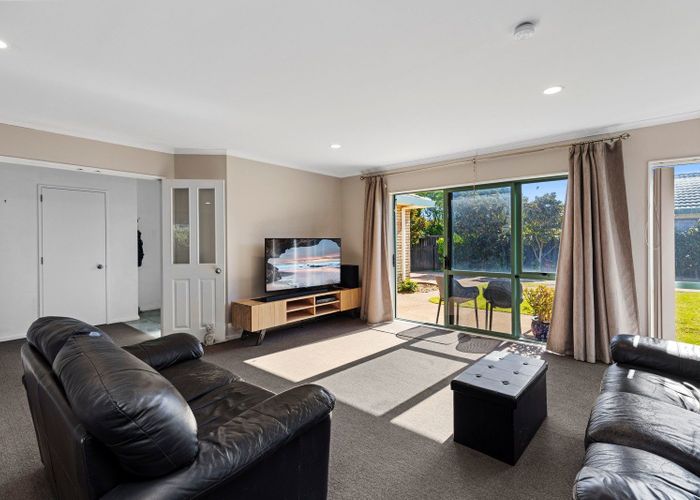  at 122 Dalton Drive, Papamoa Beach, Papamoa