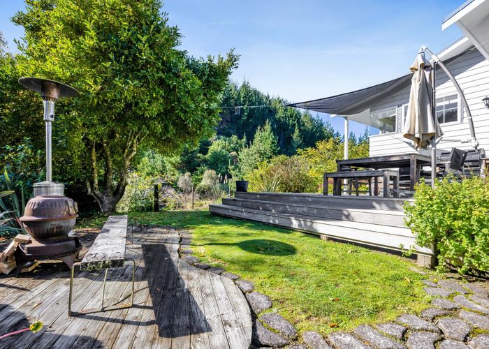  at 749 Motukawa Road, Inglewood