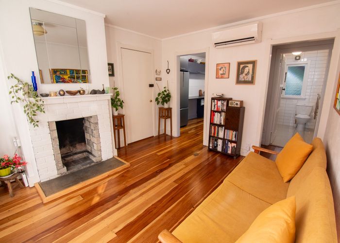  at 2/280 Mt Eden Road, Mount Eden, Auckland City, Auckland