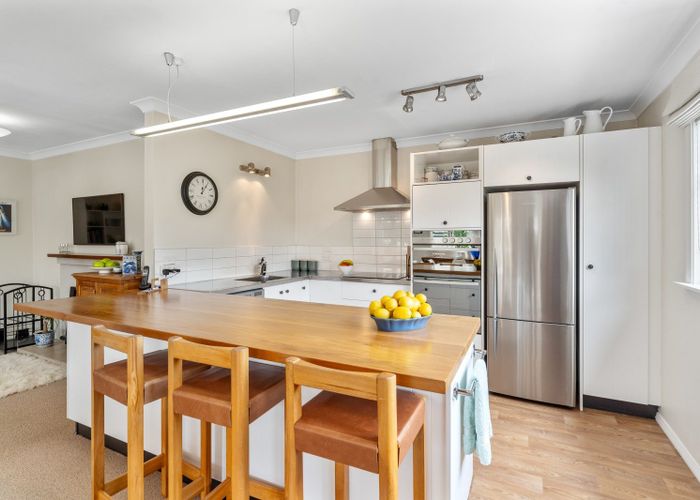  at 74 Glen Road, Raumati South, Paraparaumu